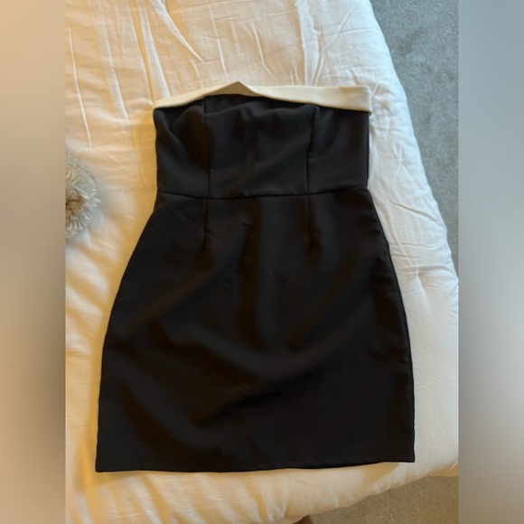 Edikted Priya Contrast Fold Over dress, size M. - Picture 1 of 2